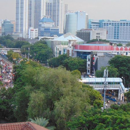 Maxonehotels.Com At Kramat Jakarta Exterior foto