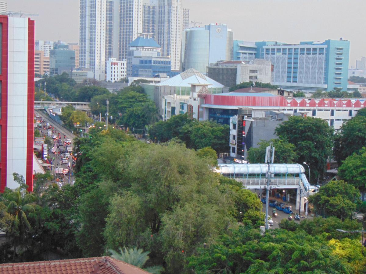 Maxonehotels.Com At Kramat Jakarta Exterior foto